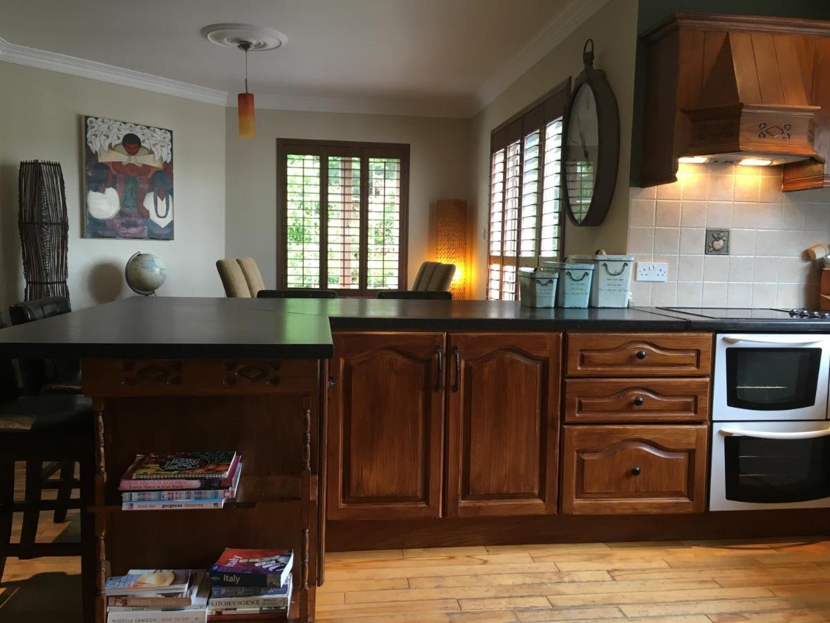 Eden Cottage Countryside Retreat เอนนิส ภายนอก รูปภาพ