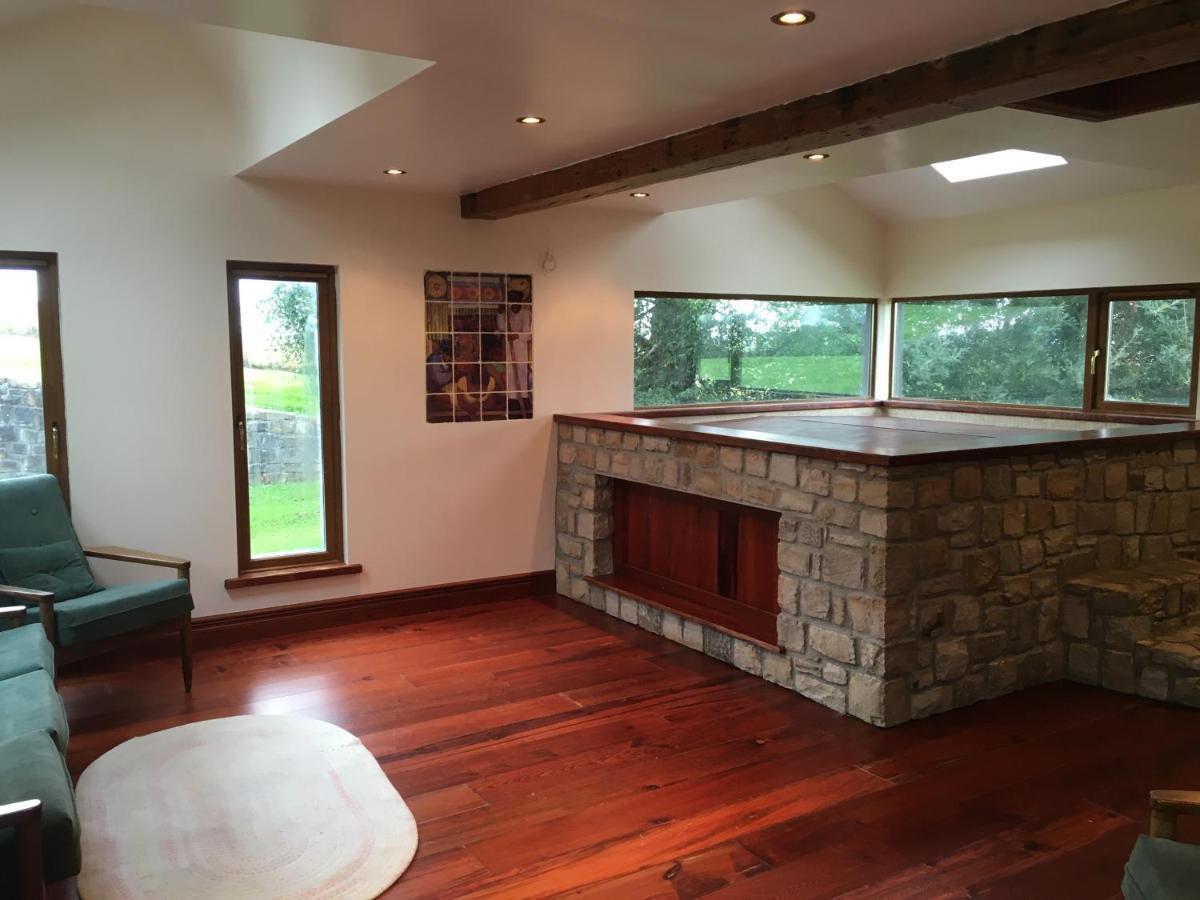 Eden Cottage Countryside Retreat เอนนิส ภายนอก รูปภาพ